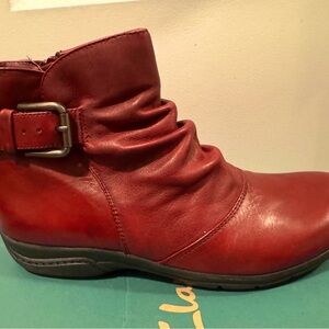 Quality Clark’s Red Leather Rouched Buckle Ankle Boots! SUPER cute!